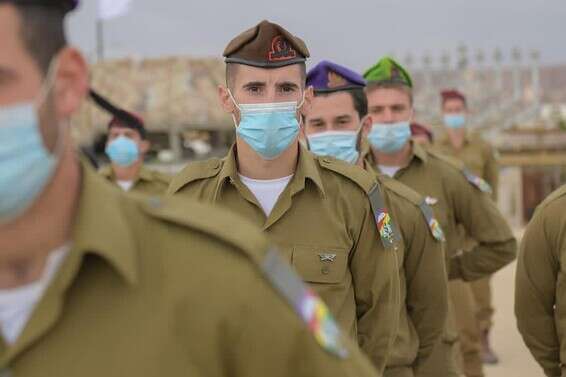 יהודה בסוף קורס מ"כים // צילום: דובר צה"ל